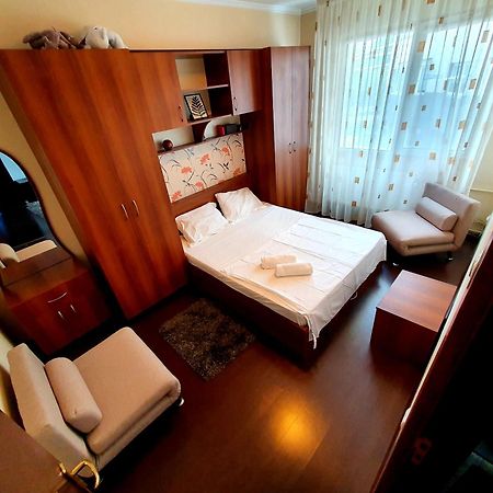 Parliament 1Br Apartment W Self Check In Бухарест Экстерьер фото
