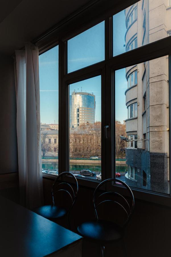 Parliament 1Br Apartment W Self Check In Бухарест Экстерьер фото