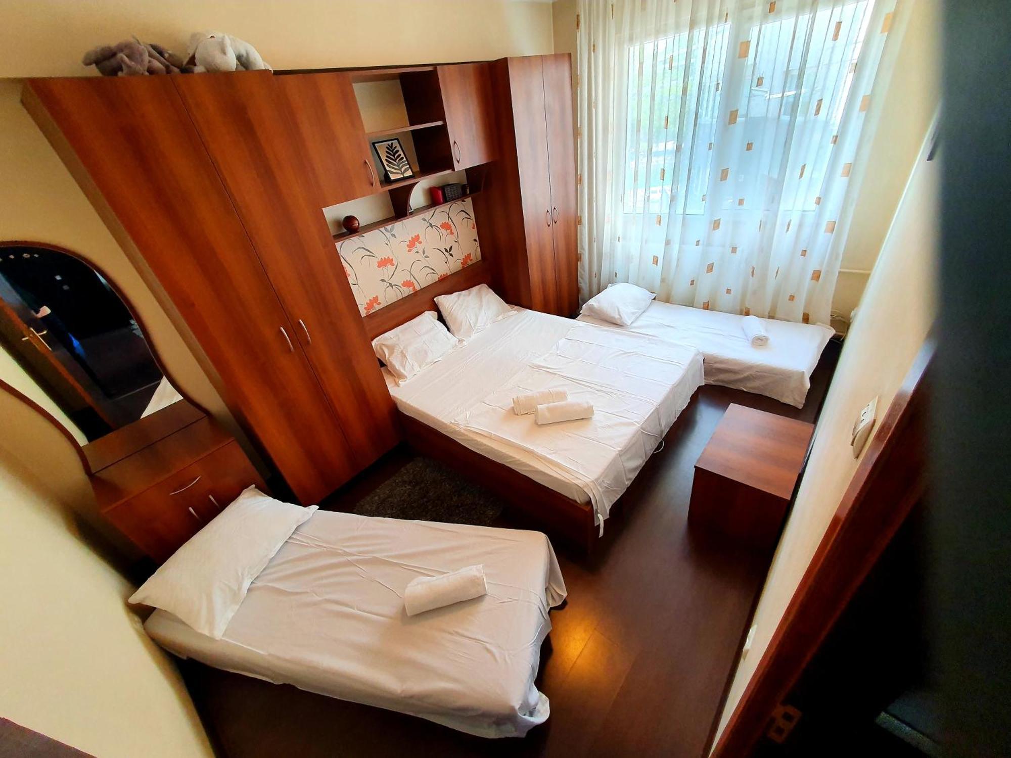 Parliament 1Br Apartment W Self Check In Бухарест Экстерьер фото